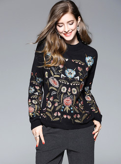 Black Flower Embroidery Knitted Sweater