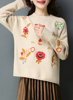Causal Batwing Sleeve Embroidery Sweater