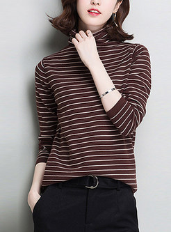 Brief Turtle Neck Striped Knitted Sweater