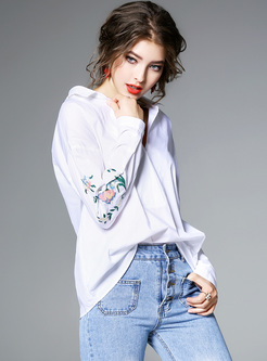 White V-neck Embroidery Loose Blouse