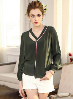 Green V-neck Striped Hollow Blouse