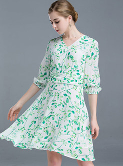 Green Print V-neck Big Hem Silk Skater Dress