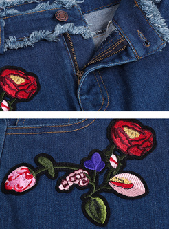 Chic Edging Embroidery Split Skirt