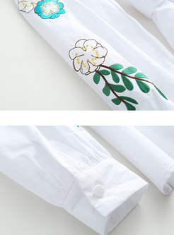 Sweet Embroidery Slim Blouse