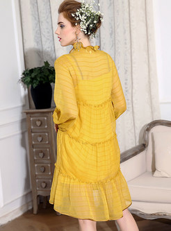 Yellow Single-breasted Stand Collar Shift Dresswith Underskirt