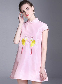 Chic Pink Embroidered Button-down Shift Dress