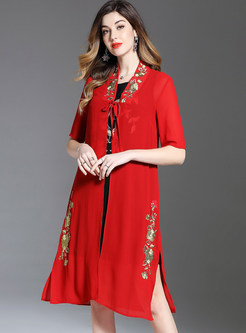 Red Slit Embroidered Lacing Coat