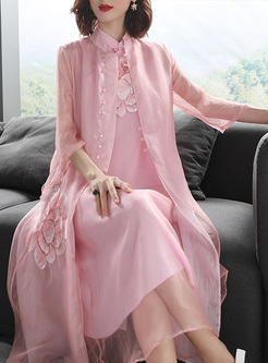 Pink Elegant Embroidery Loose Coat