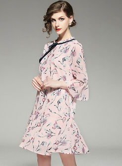 Pink Floral Print Flare Sleeve Shift Dress