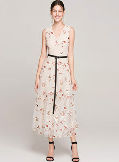 Elegant Embroidery Belt Sleeveless A Line Dress