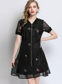 Casual Embroidery Mesh Stitching T-shirt Dress