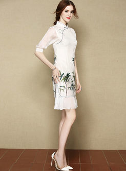 White Silk Embroidered Bamboo Shift Cheongsam
