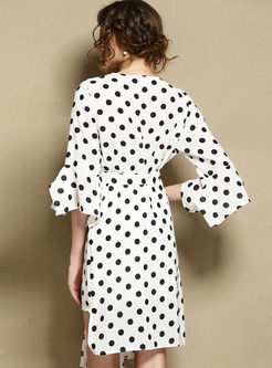 White Casual Dot Print V-neck Asymmetric Dress