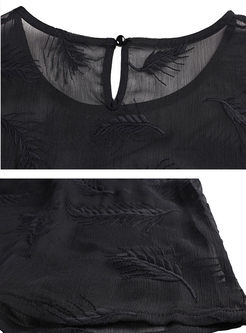 Black Embroidery Plus Size Dress With Underskirt