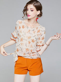 Sweet Print Flare Sleeve Blouse & Straight Orange Shorts