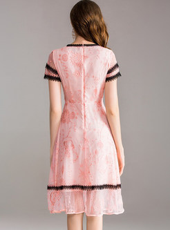 Pink Embroidery Slim Lace Dress