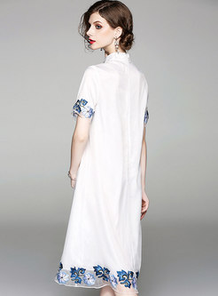 White Vintage Loose Embroidery Midi Dress