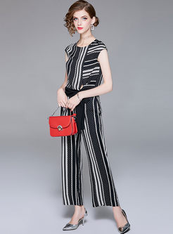 Brief Short Sleeve Striped Top & Casual Striped Wide Leg Pants