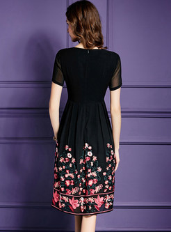 Black Waist Floral Embroidered Dress