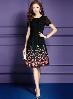 Black Waist Floral Embroidered Dress