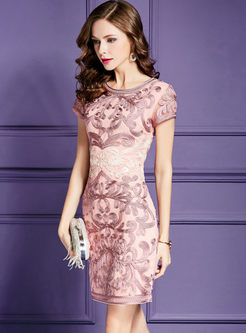 Pink Elegant Slim Embroidery Formal Dress