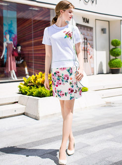 White Embroidery T-shirt & Fashion Skirt