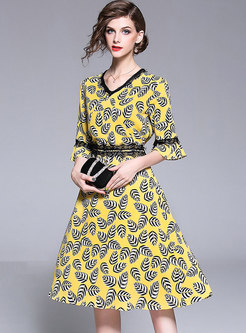 Yellow Leaf Pattern Flared Sleeve A Line Dress