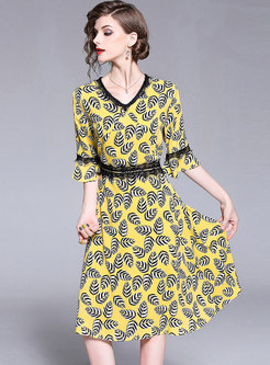 Yellow Leaf Pattern Flared Sleeve A Line Dress