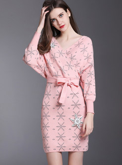 Pink V-Neck Nail Drill Backless Knitted Dress