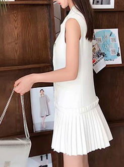 Trendy Double-breasted Sleeveless Pleated Dress