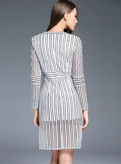 Color-block Pinstriped Hollow Out Skater Dress