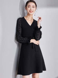 Fashionable V-neck Long Sleeve Tied Knitted Dress