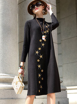 Fashion Embroidered Stand Collar Knitting Dress