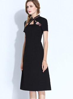 Trendy Embroidered Improved Cheongsam Dress With Keyhole 