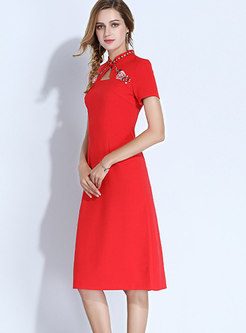 Trendy Embroidered Improved Cheongsam Dress With Keyhole 
