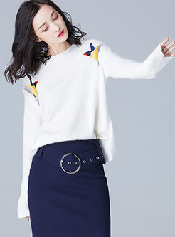 Brief White Embroidered Loose Animal Pattern Sweater