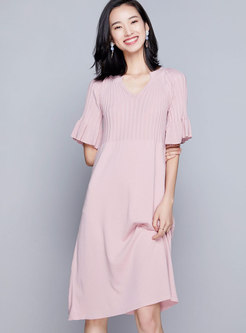 V-neck Ruffled Sleeve Plus Size Knitted Dress