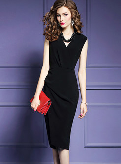 Solid Color V-neck Sleeveless Sheath Asymmetric Dress