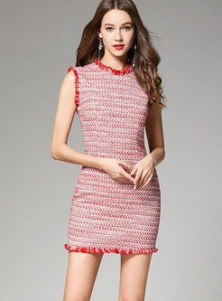Pink Sleeveless Textured Sheath Dress With Rough Selvedge