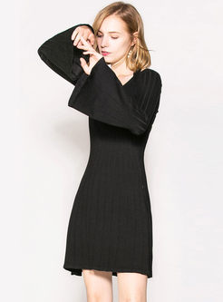  Black V-neck Flare Sleeve Slim Knitted Mini Dress