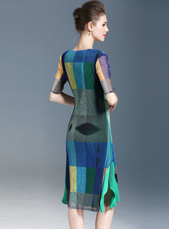 Color-blocked Print O-neck Slit Pleated Dress