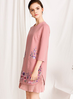 Embroidered Slit Pocket Splicing Pleated Hem Dress