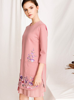 Embroidered Slit Pocket Splicing Pleated Hem Dress