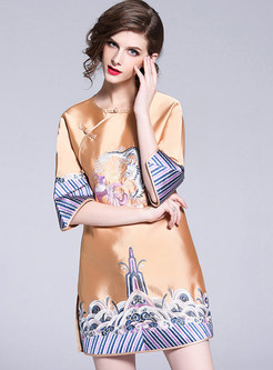 Color-blocked Three Quarters Sleeve Embroidered Dress