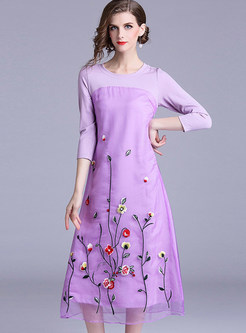 Three Quarters Sleeve Splicing Mesh Embroidered Dress