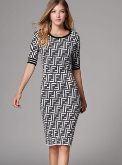 Trendy O-neck Letter Print Bodycon Knitted Dress