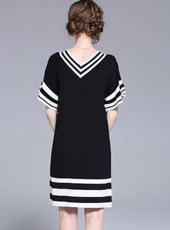 V-neck Flare Sleeve Striped Splicing Slim A Line Dress