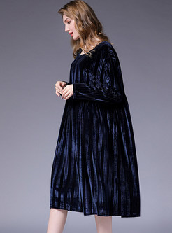 Loose Plus Size Velvet Striped Long Sleeve Dress