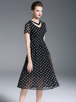 Stylish Black-white Polka Dots Hollow Out Chiffon Dress