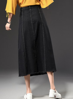 Stylish Black Skater Denim Maxi Skirt With Tassel Edge
